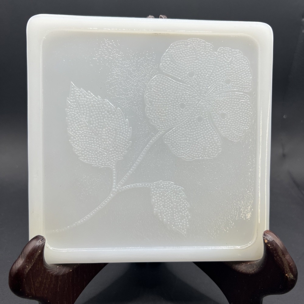 Vintage McKee Milk Glass Trivet Embossed Poppy Flower‎
